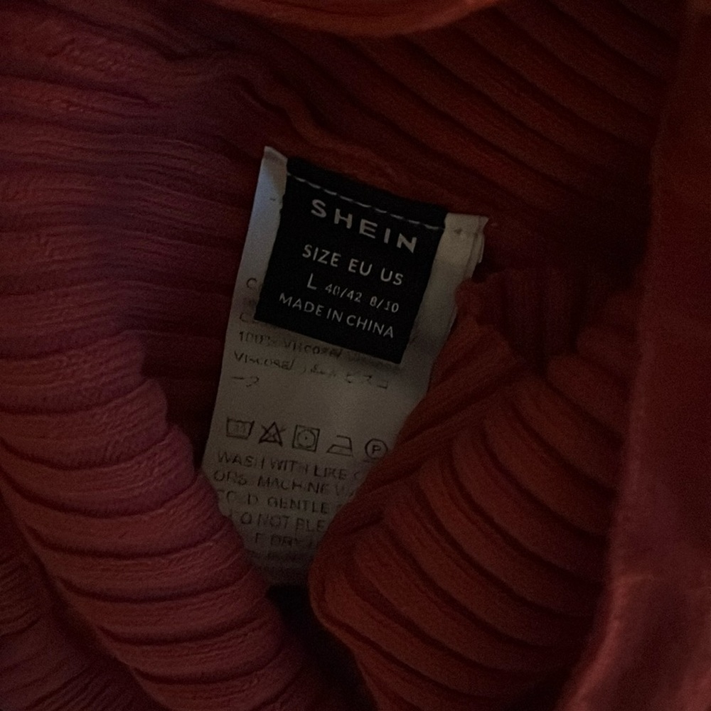 Women's Red Ribbed Top - Picture 2 of 3